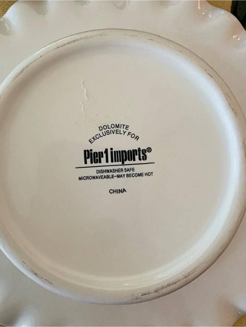 PIER 1 IMPORTS RARE Vintage White Dolomite Cake stand Ruffled Farmhouse Wedding